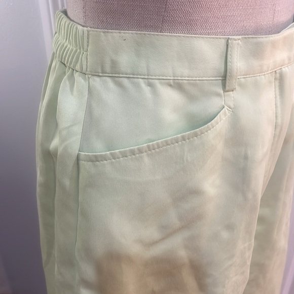 Vintage 90s Talbots Bermuda shorts high waisted elastic waist green women size 8 - Picture 3 of 11